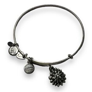 Alex and Ani Water Lily Charm Expandable Bracelet Silver